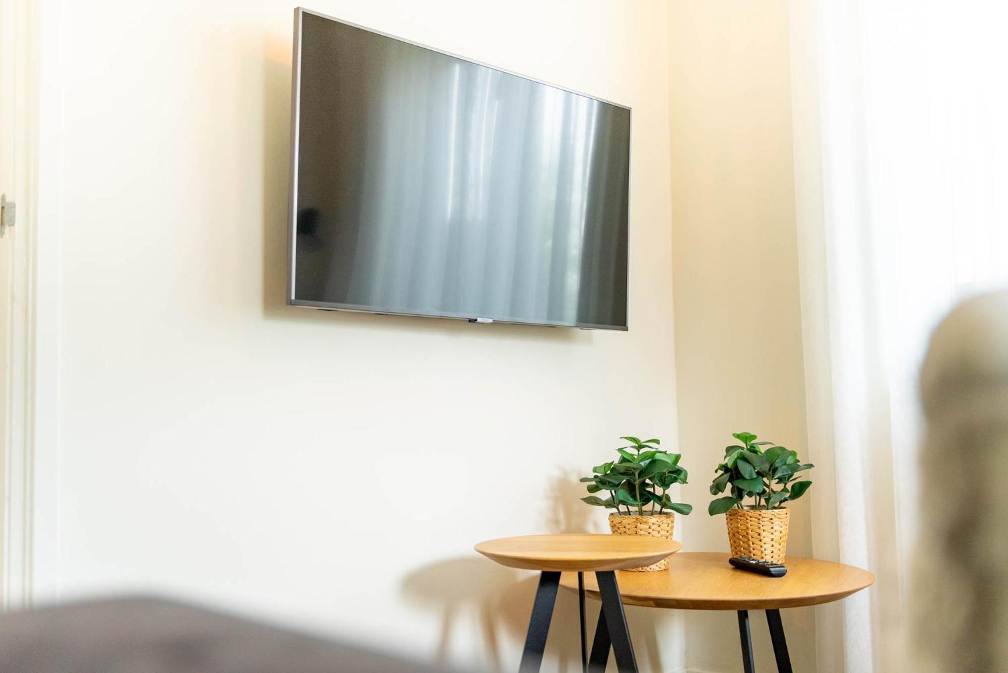De Vrije Wil Apartment Buren  Bagian luar foto