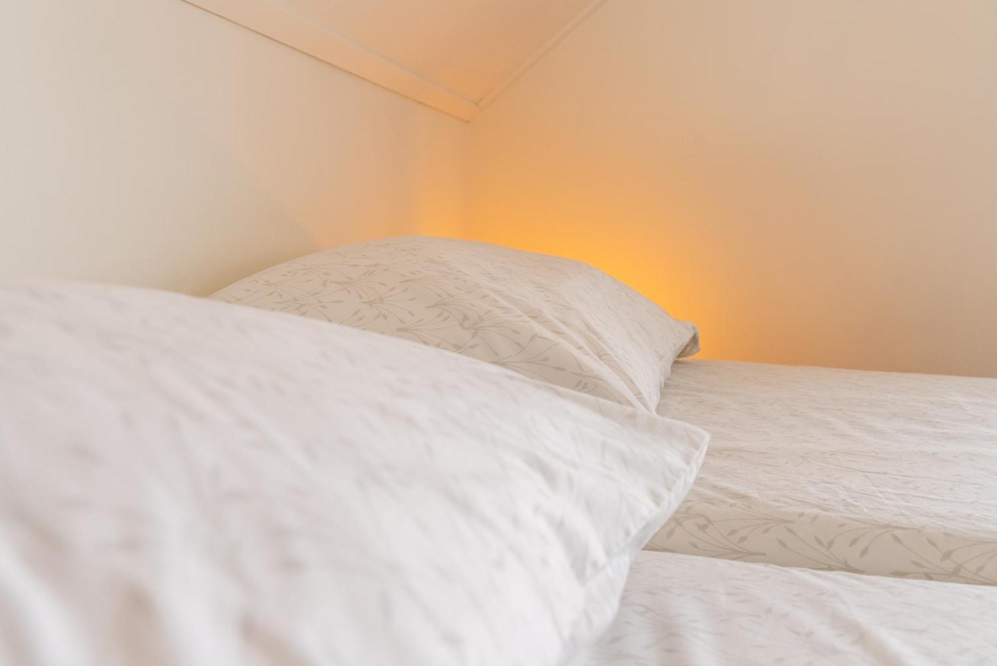 De Vrije Wil Apartment Buren  Bagian luar foto